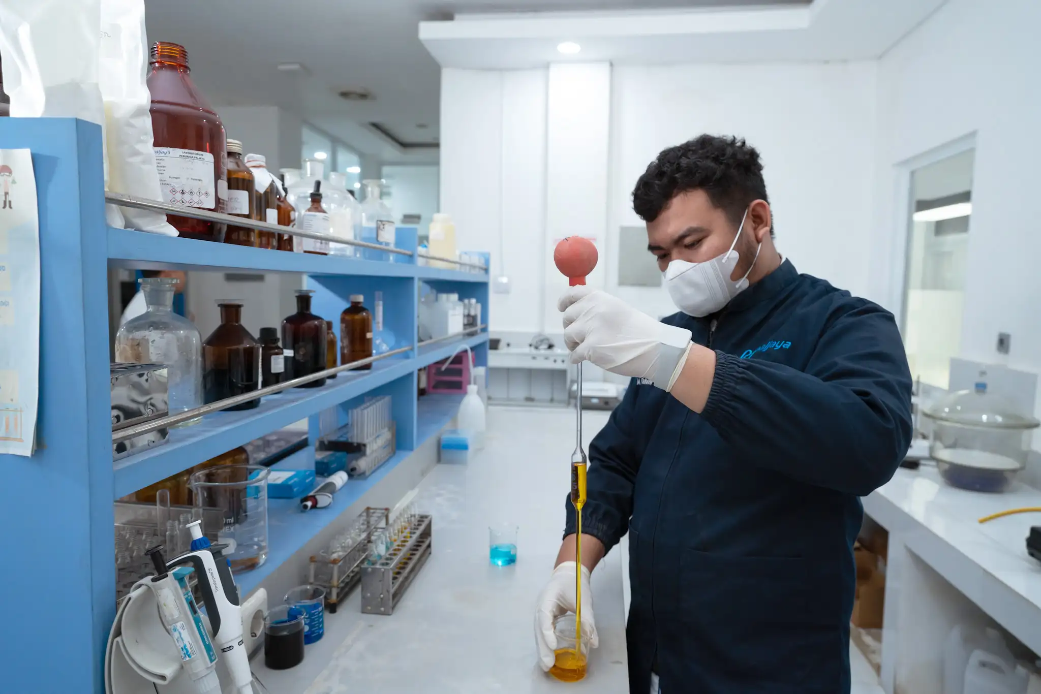 Laboratorium - Gambar 1